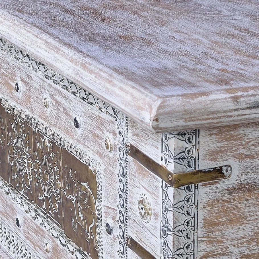Discount Wohnen 146 cm breite Truhe in Antikweiß mit Bronze - Abraham