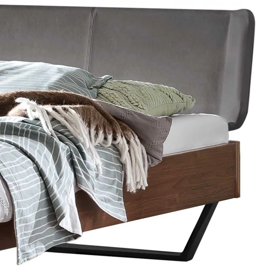 Online Wohnen Bett im Industrial Design aus Nussbaum in Braun - Murphy