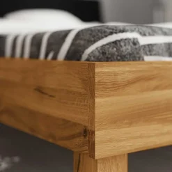Sale Wohnen Design Wildeichebett mit schwarzem Kopfteil - Olbysca I