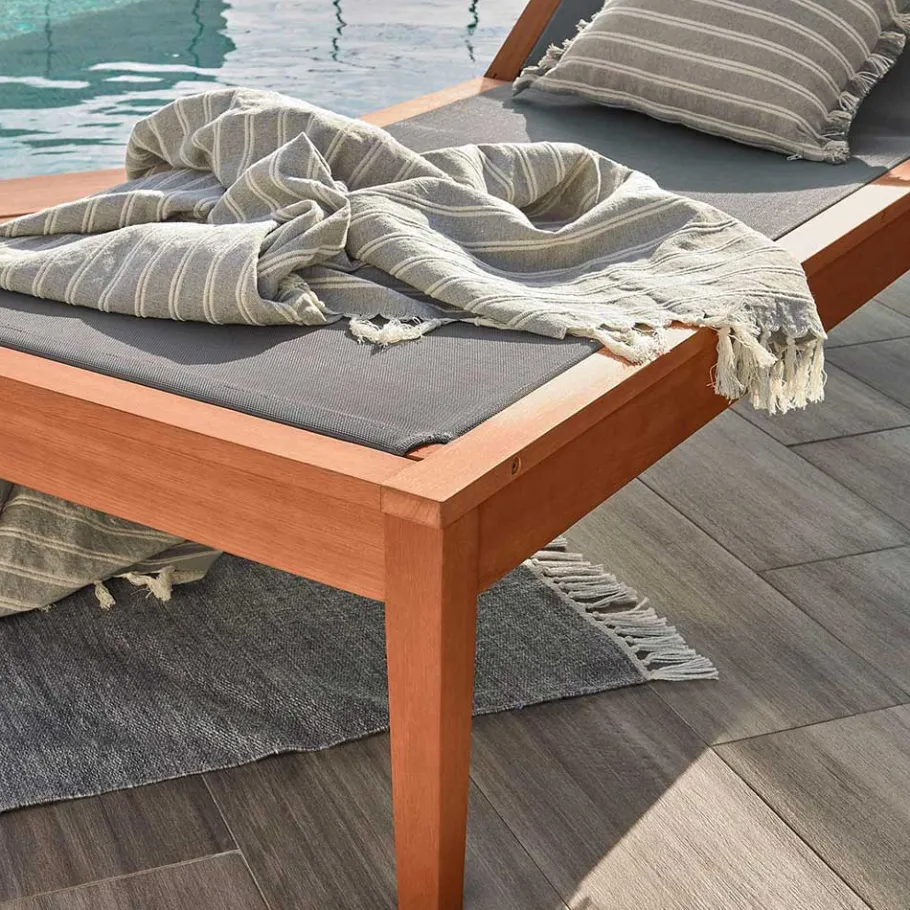 Discount Wohnen Gartenliege auf Rollen aus Eukalyptusholz - Promo