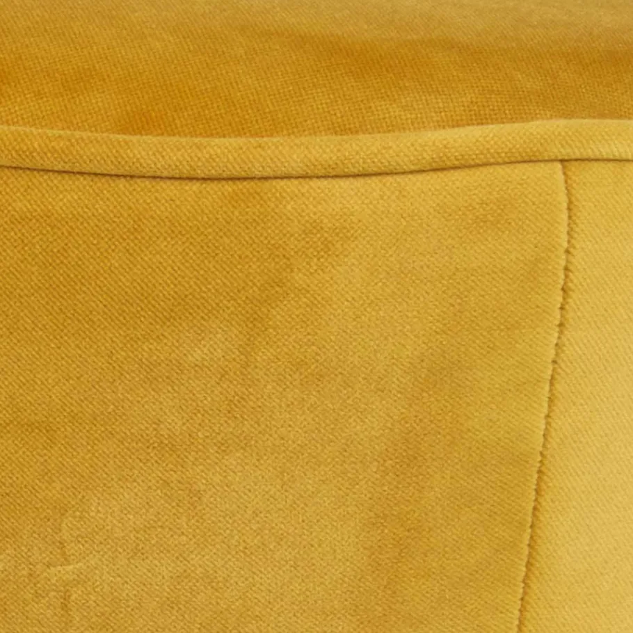 Clearance Wohnen Gelbes Samt Sofa Mid Century Ramia mit Holzbeinen in Schwarz
