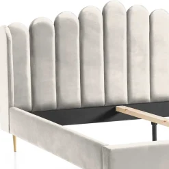 Discount Wohnen Retro Samtbett in Beige - Curomma