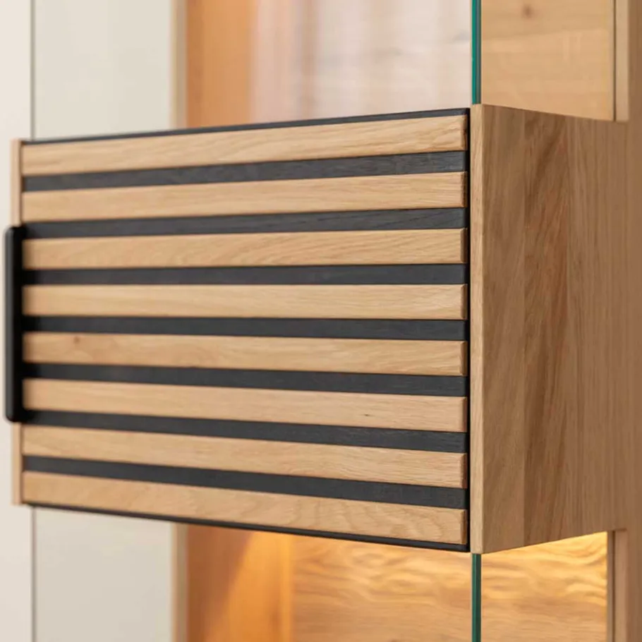 Clearance Wohnen Schmale Massivholz Vitrine mit LED Beleuchtung - Eribella
