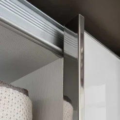 Online Wohnen Schwebetüren Kleiderschrank in Braun & Weiß - Genre