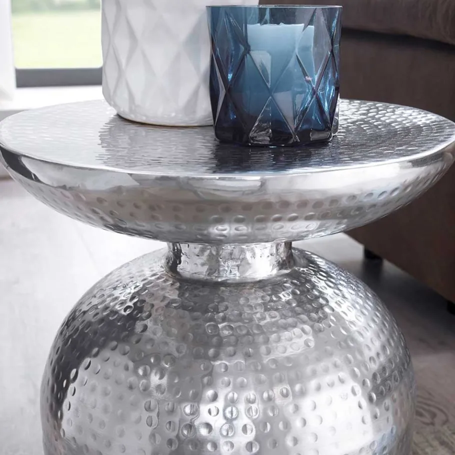 Wohnen Stylischer Metalltisch mit Vasen Design - Myranga