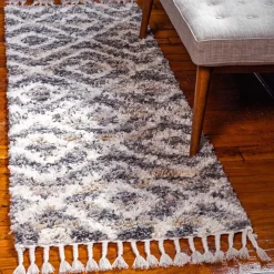 New Wohnen Teppich mit handgeflochtenen Fransen in Creme und Grau - Juwan