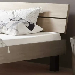 Outlet Wohnen Topp Bettgestell mit Kopfteil in Silber Grau - Domago