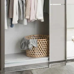 Outlet Wohnen 3-türiger Schwebetürenschrank mit Passepartout - Ostranca