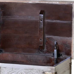 Wohnen Vintage Holztruhe in Antikweiß mit Bronze - Volkma