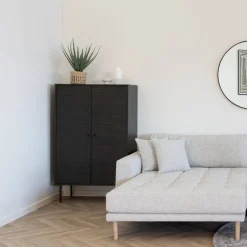 Discount Wohnen Wohnzimmer Schrank mit dunklem Furnier in Braun - Wega